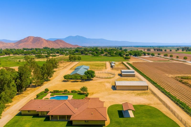 Local Garage Renovation in Hemet, CA