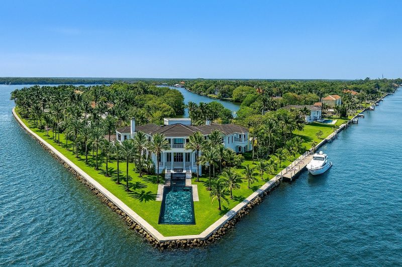 Local Industrial Bathroom Renovation in Beverly Hills, FL